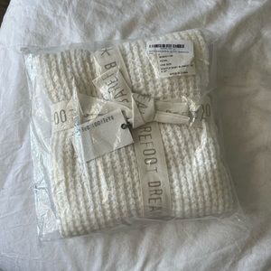 Brand new barefoot dreams baby blanket